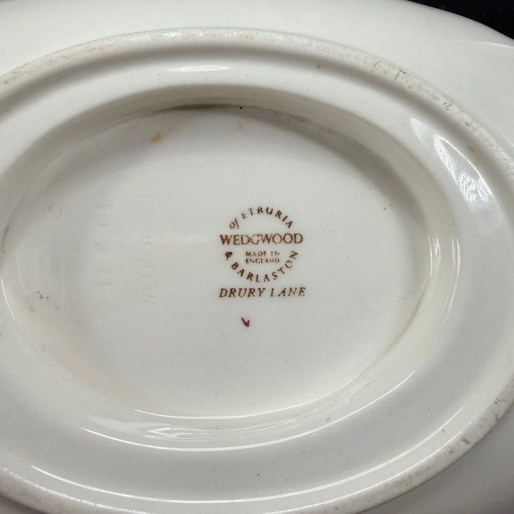 Wedgwood Etruria Barlaston Drury Lane Gravy Boat Attached Underplate Fruit Motif
